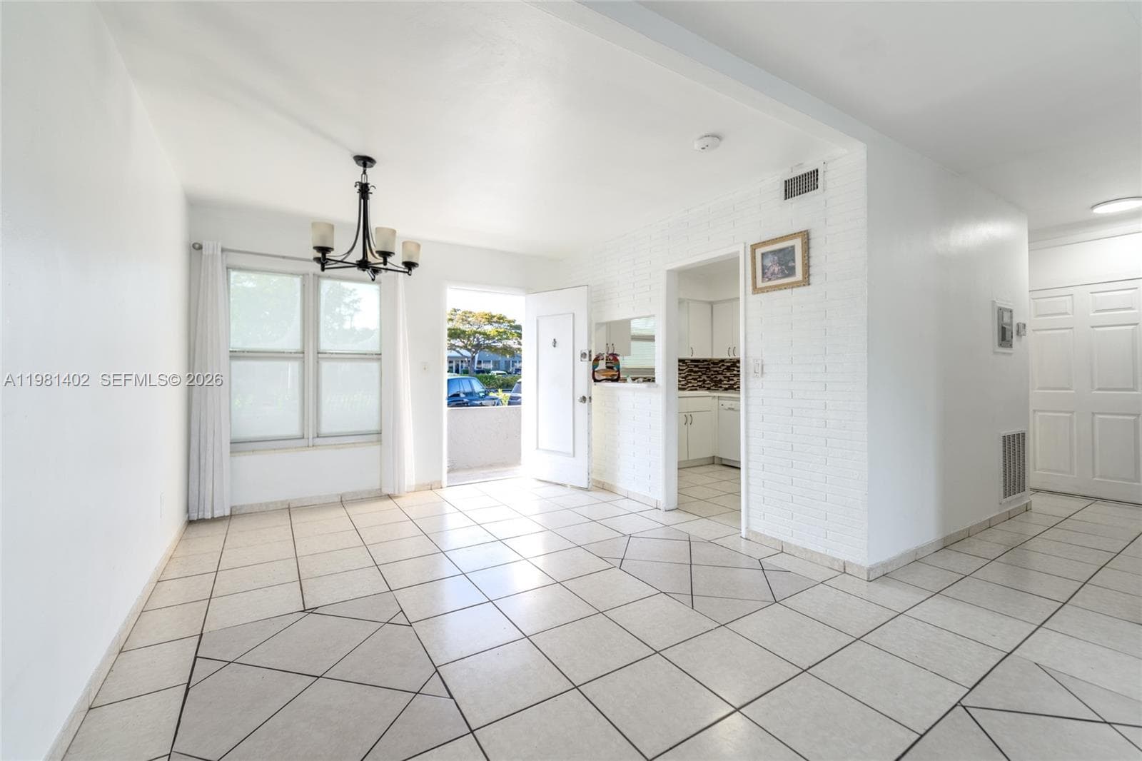 2225 NE 123rd St # 114, North Miami FL 33181 — 3