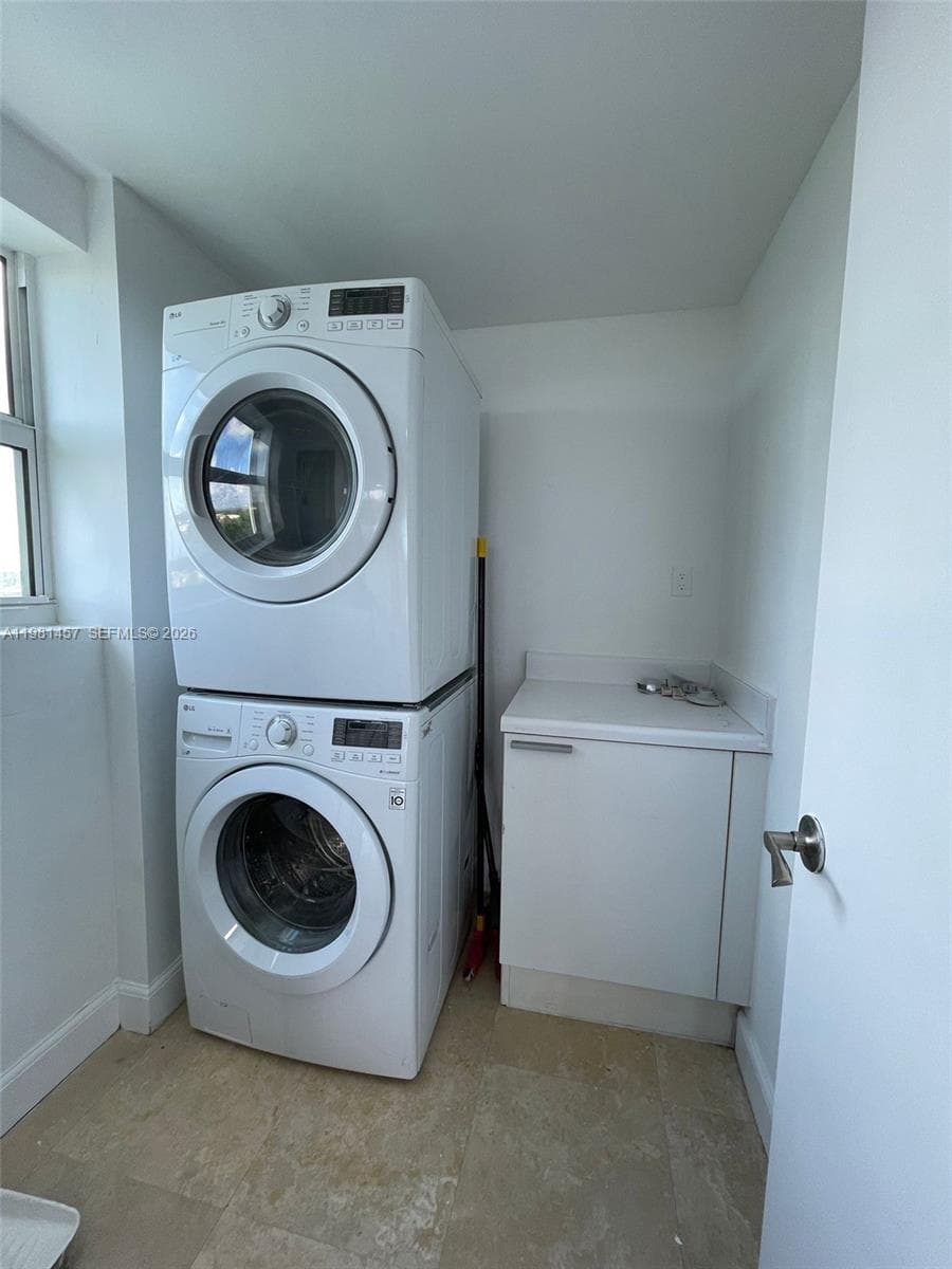 14951 Royal Oaks Ln # 709, North Miami FL 33181 — 10