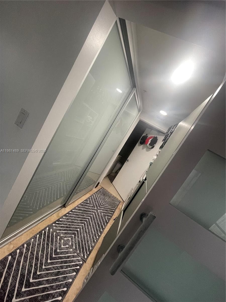 1750 N Bayshore Dr # 2814, Miami FL 33132 — 23