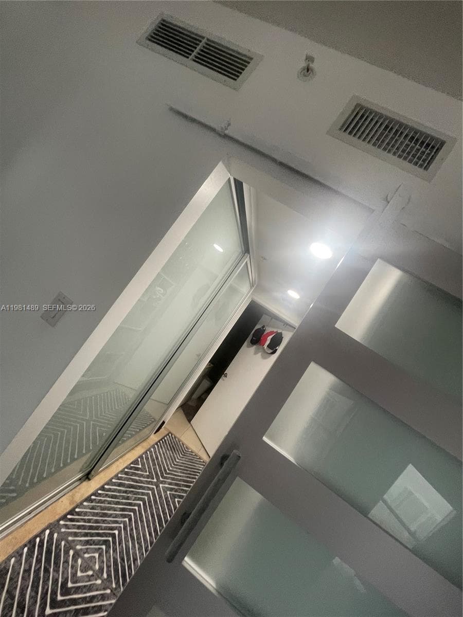 1750 N Bayshore Dr # 2814, Miami FL 33132 — 22