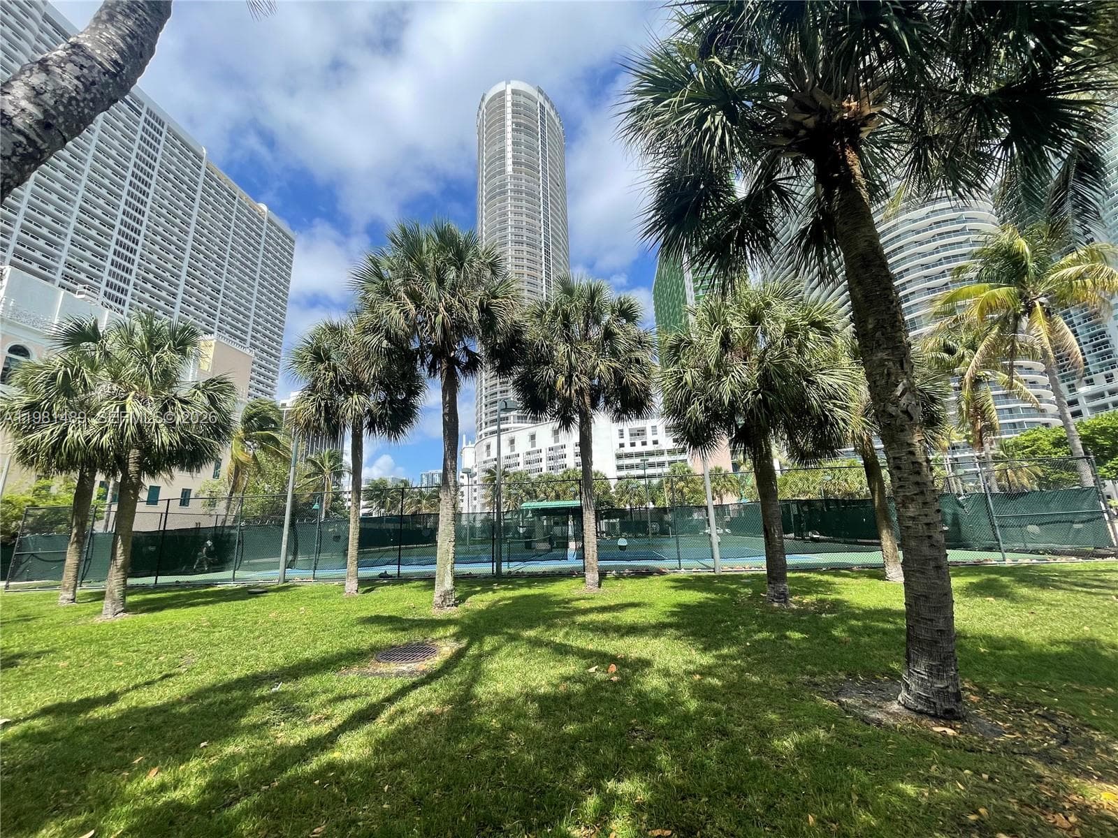 1750 N Bayshore Dr # 2814, Miami FL 33132 — 51