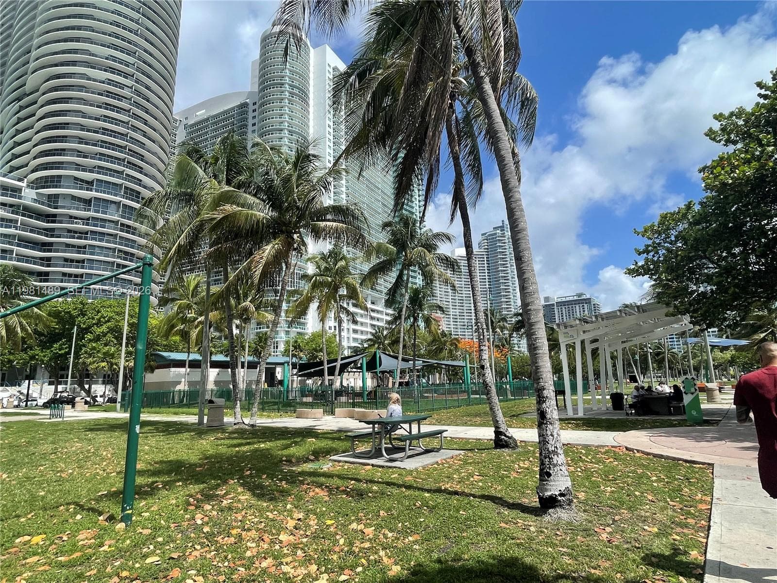 1750 N Bayshore Dr # 2814, Miami FL 33132 — 55
