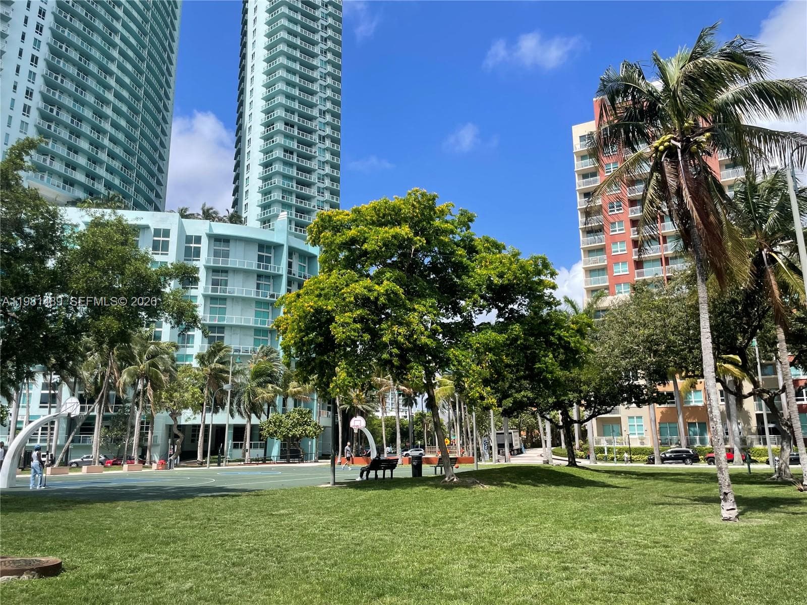 1750 N Bayshore Dr # 2814, Miami FL 33132 — 58