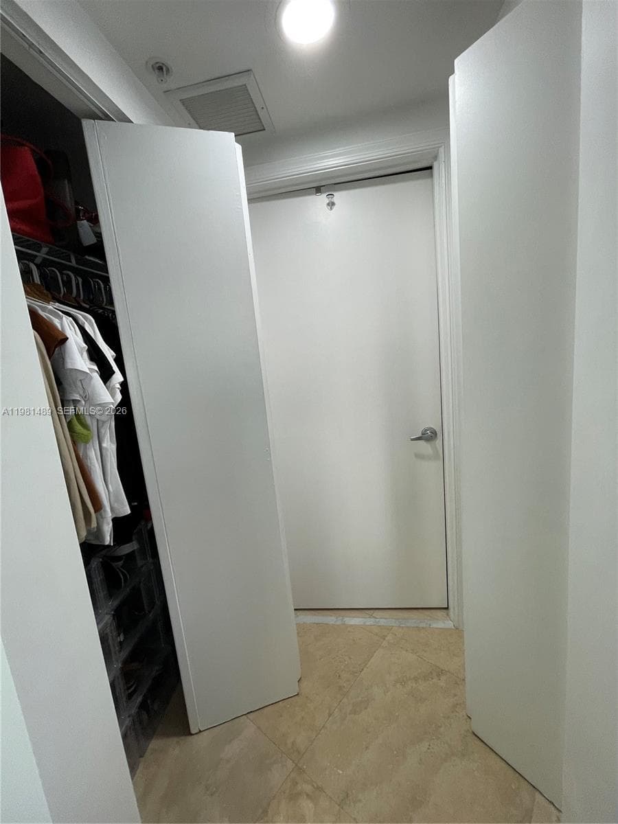 1750 N Bayshore Dr # 2814, Miami FL 33132 — 15