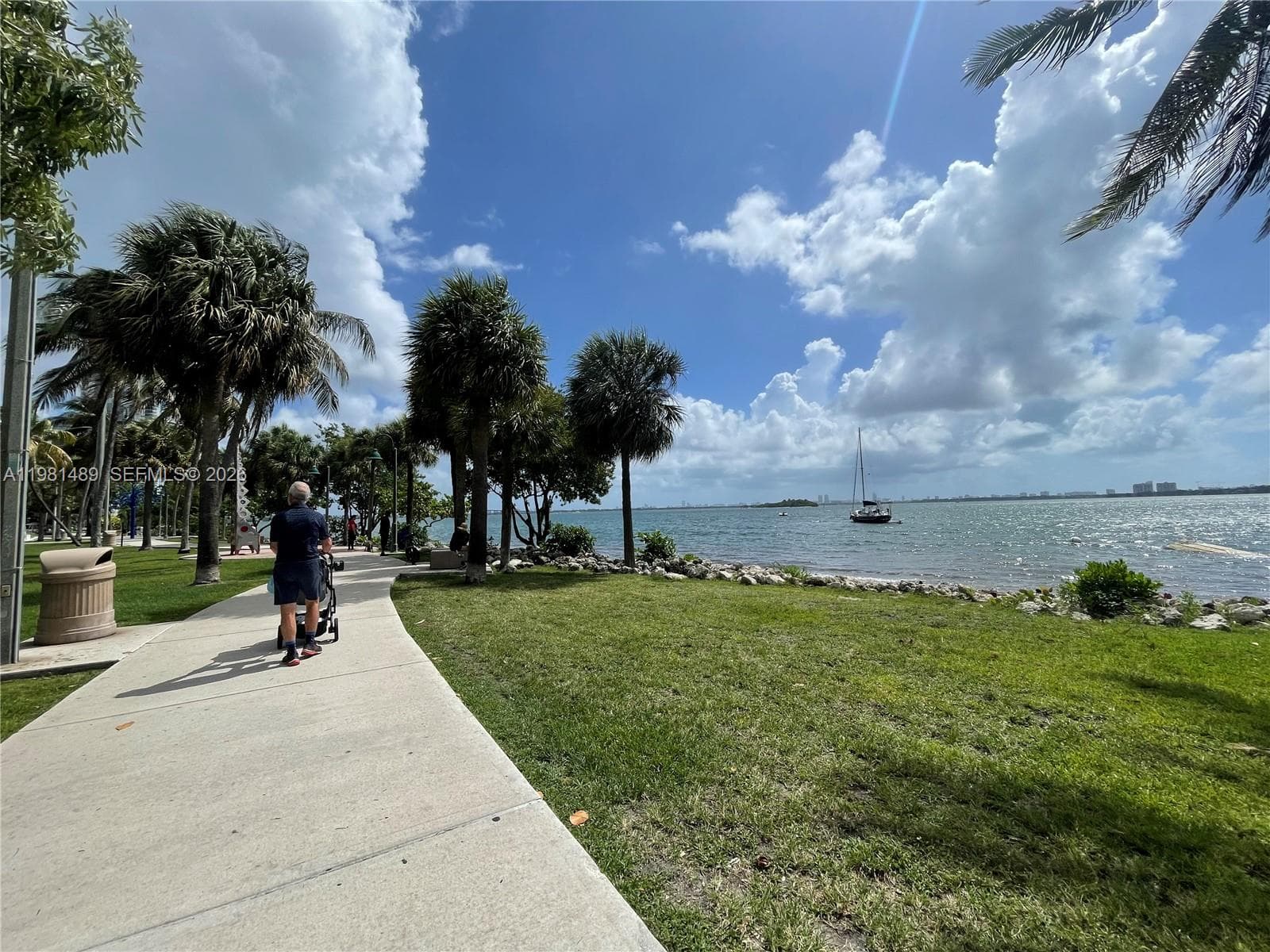 1750 N Bayshore Dr # 2814, Miami FL 33132 — 48