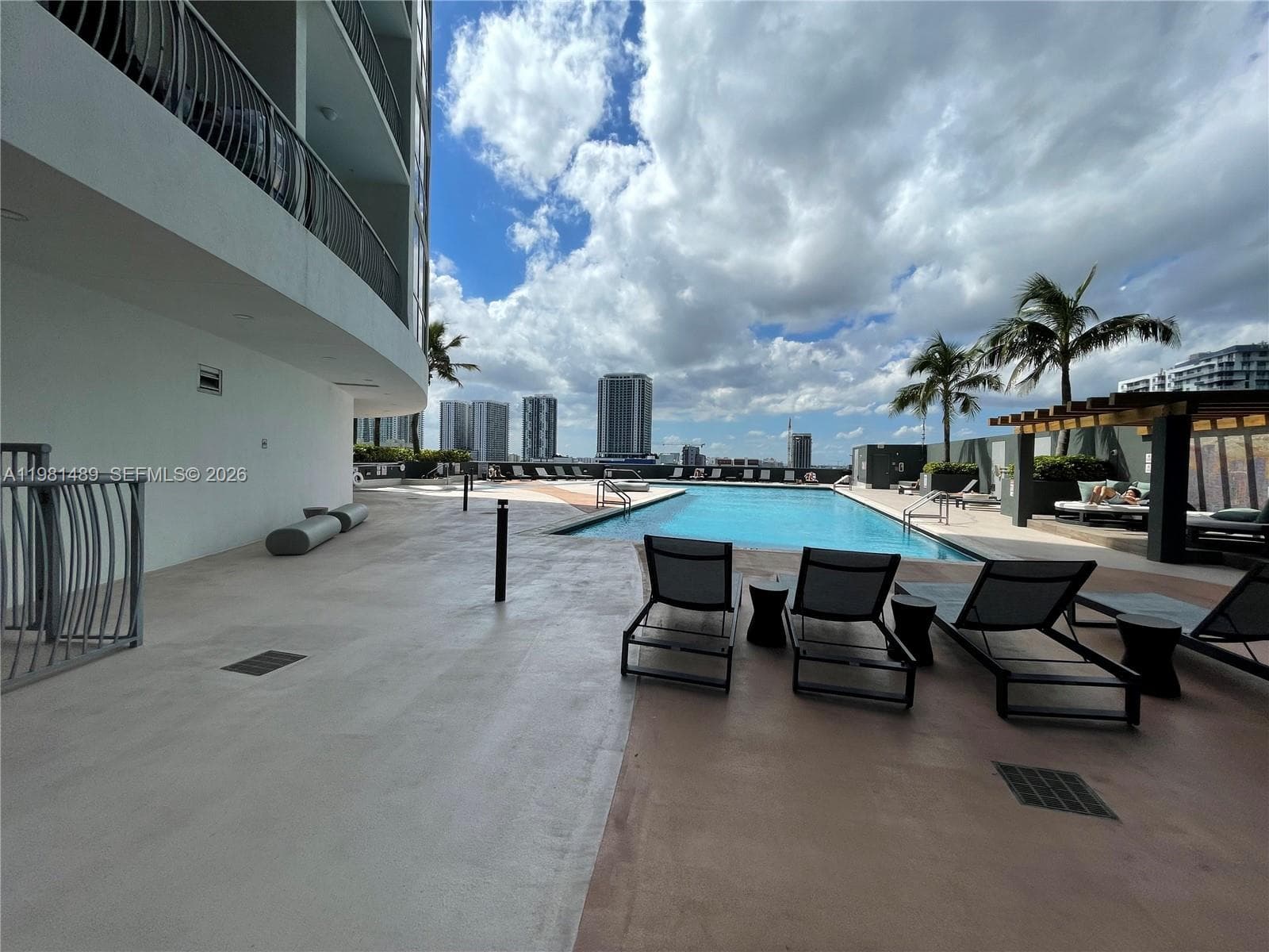 1750 N Bayshore Dr # 2814, Miami FL 33132 — 31