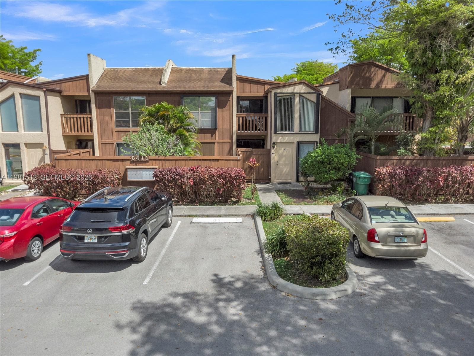6411 SW 116th Ct, Miami FL 33173 — 3