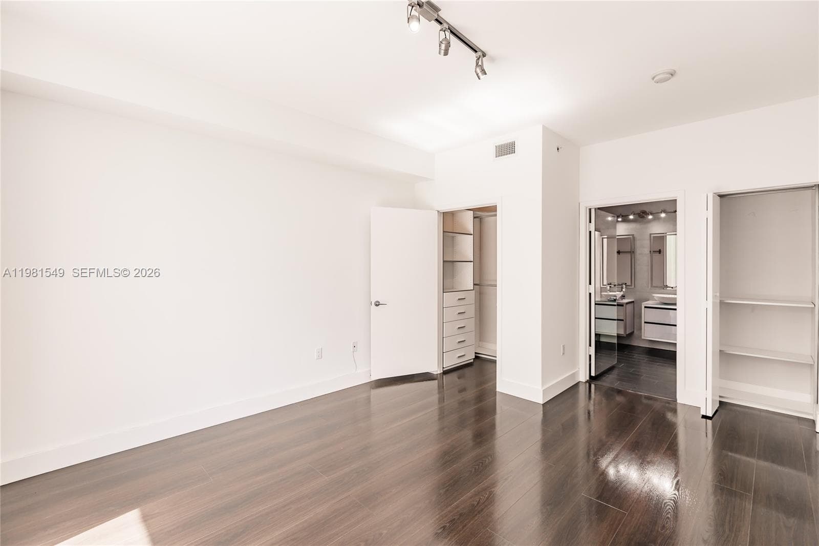 1111 SW 1st Ave, Miami FL 33130 — 11