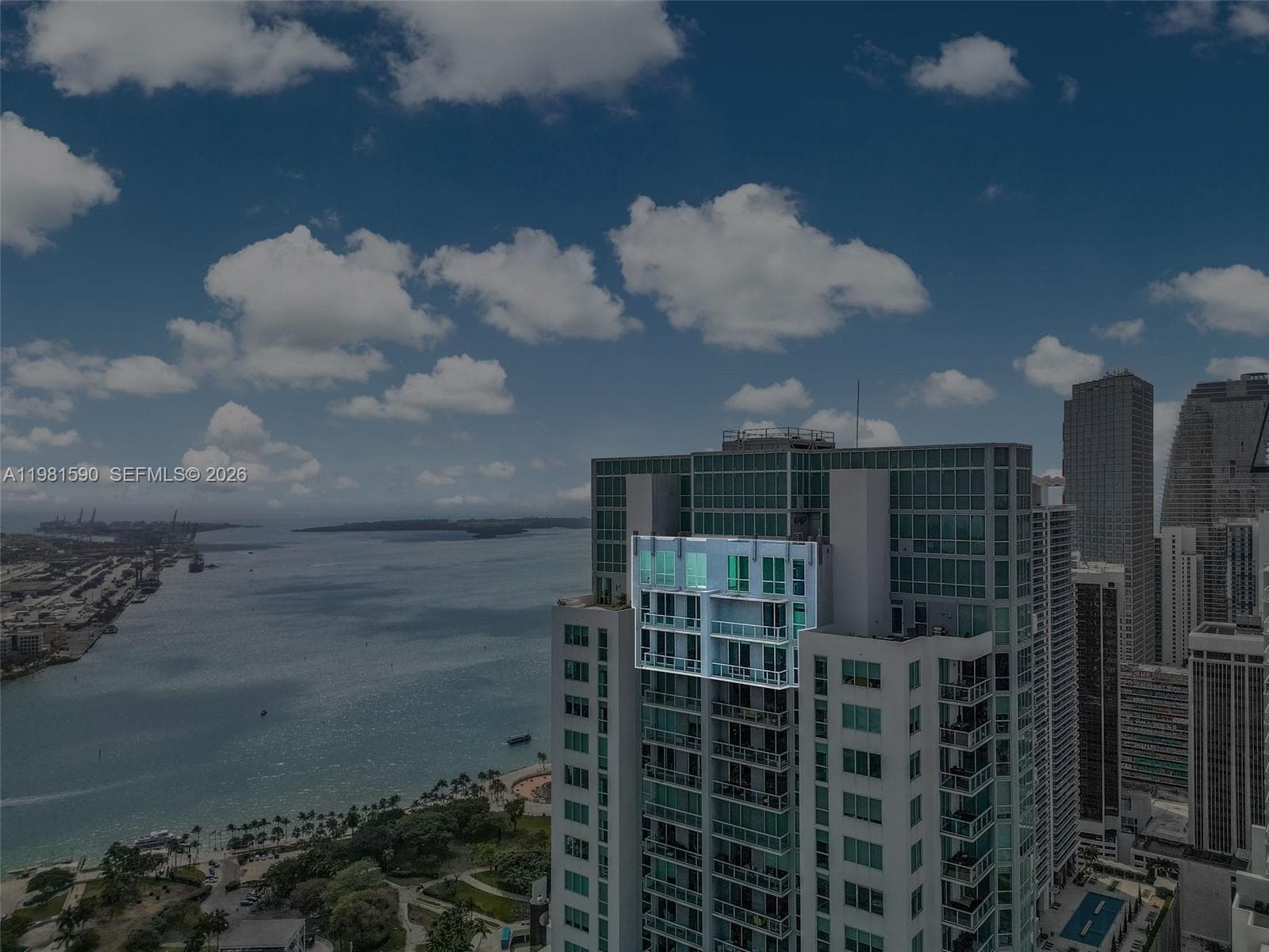 Vizcayne North Condo, Miami, FL — 32