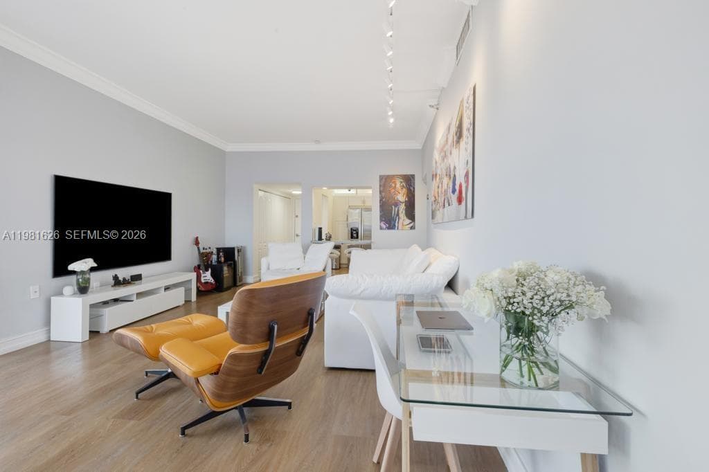 20505 E Country Club Dr # 143, Aventura FL 33180 — 6