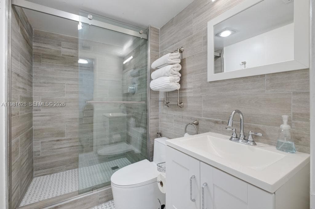 20505 E Country Club Dr # 143, Aventura FL 33180 — 12