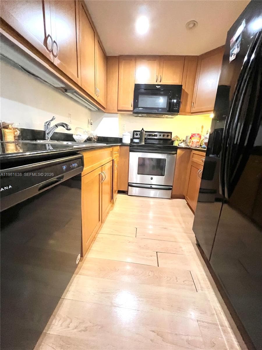 10350 W Bay Harbor Dr # 7N, Bay Harbor Islands FL 33154 — 36