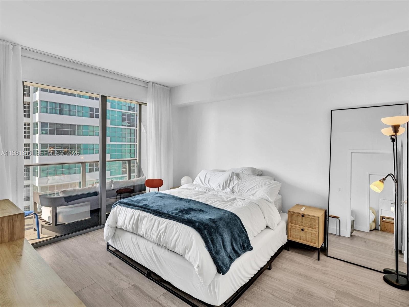 121 NE 34th St # 2102, Miami FL 33137 — 47