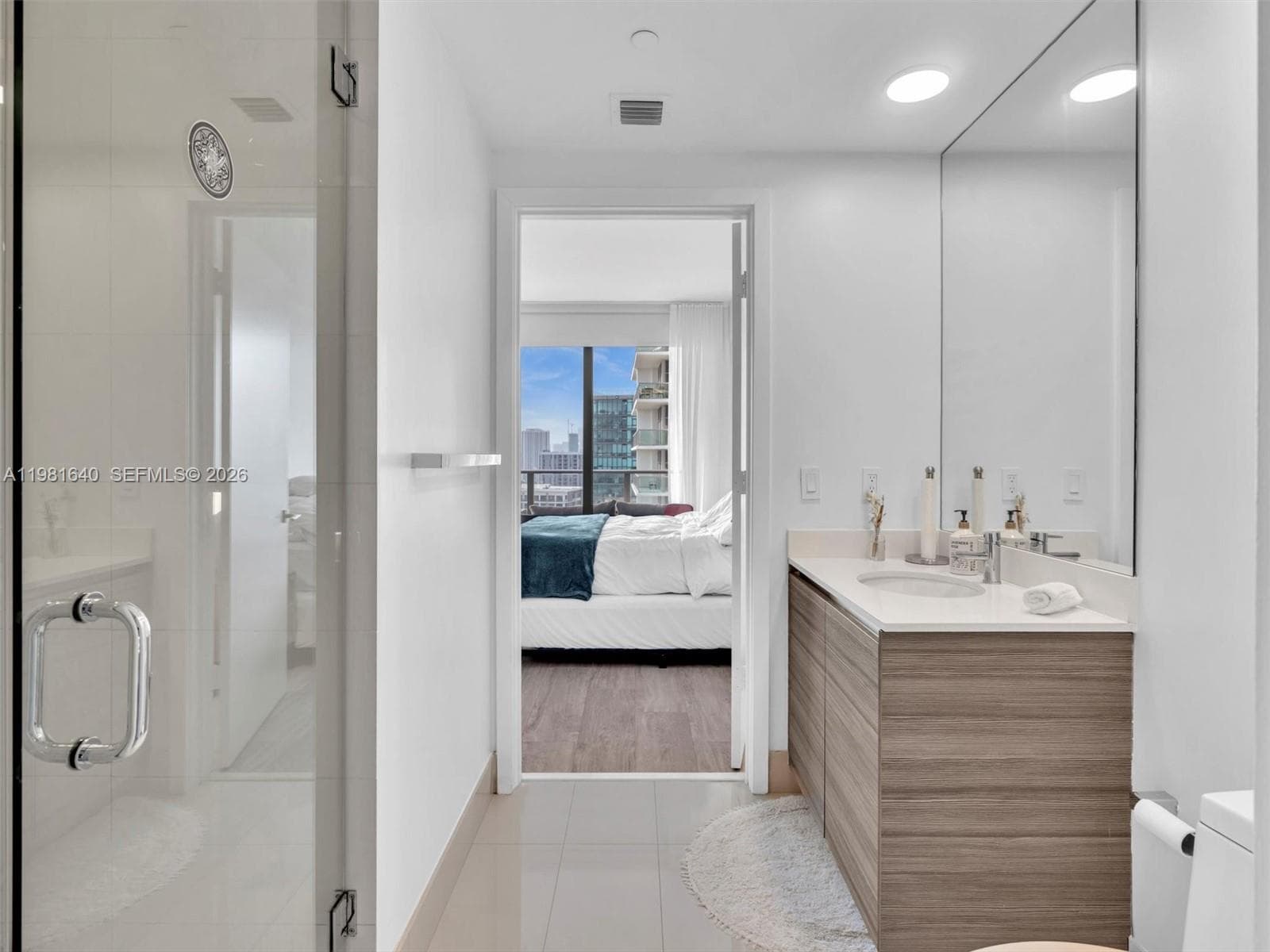 121 NE 34th St # 2102, Miami FL 33137 — 53