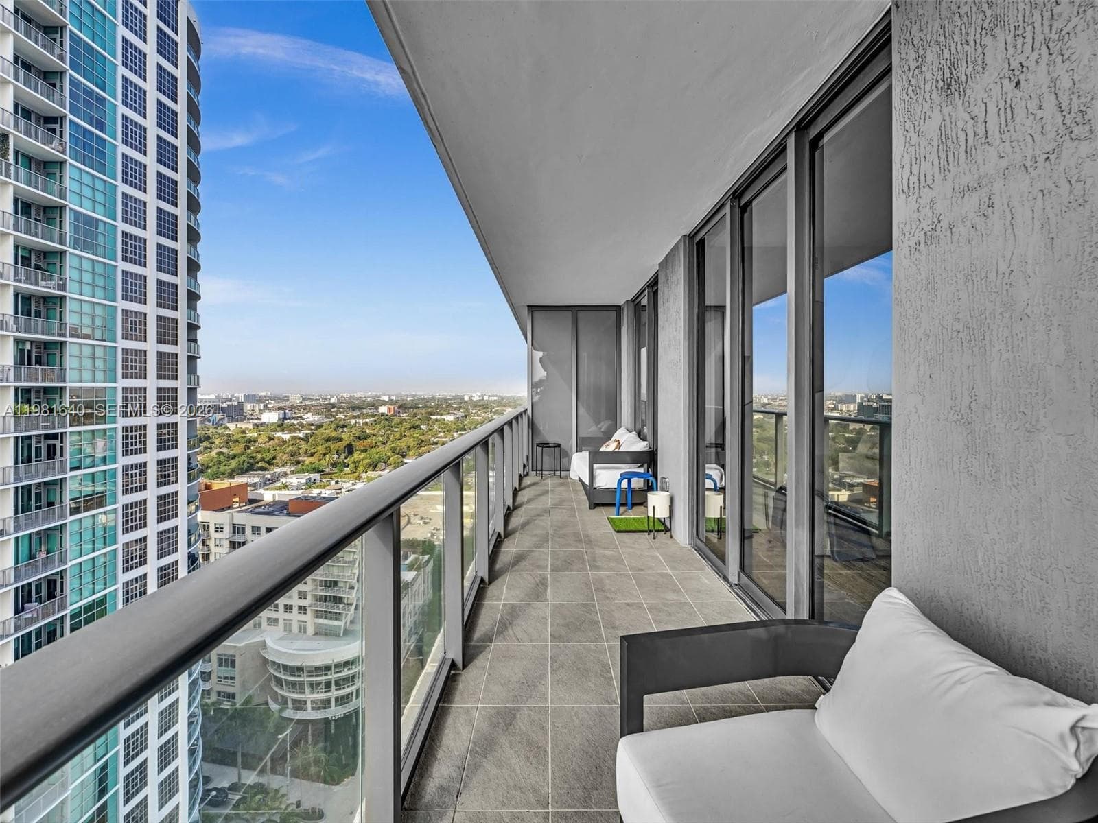 121 NE 34th St # 2102, Miami FL 33137 — 32