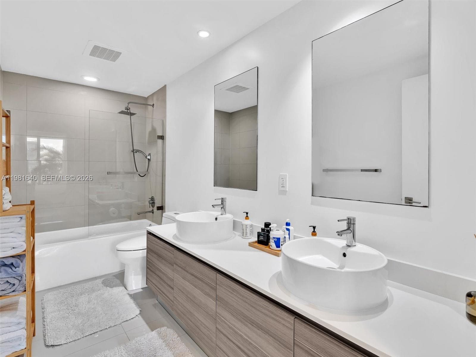 121 NE 34th St # 2102, Miami FL 33137 — 45