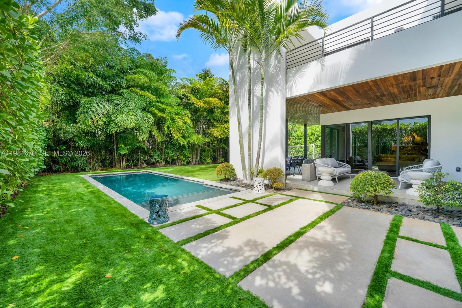 7900 SW 54th Ave, Miami FL 33143 — 52