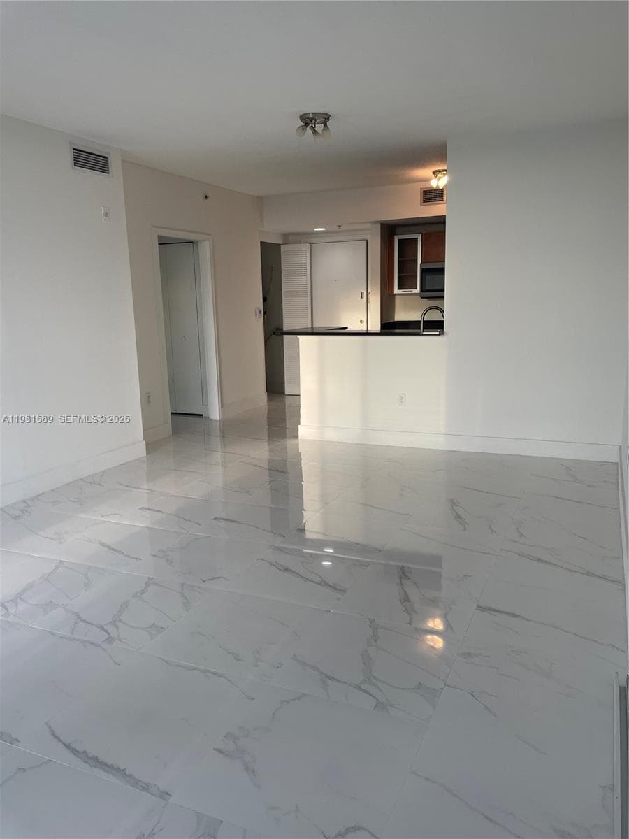 2775 NE 187th St # 607, Aventura FL 33180 — 10