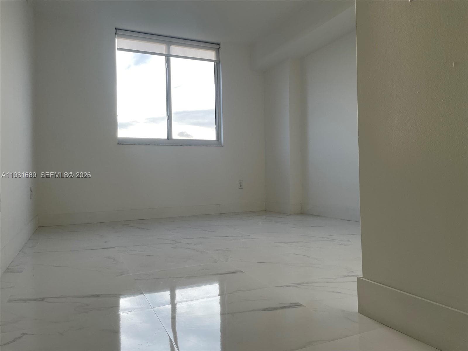 2775 NE 187th St # 607, Aventura FL 33180 — 11