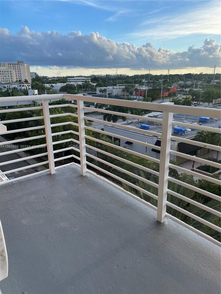 2775 NE 187th St # 607, Aventura FL 33180 — 21