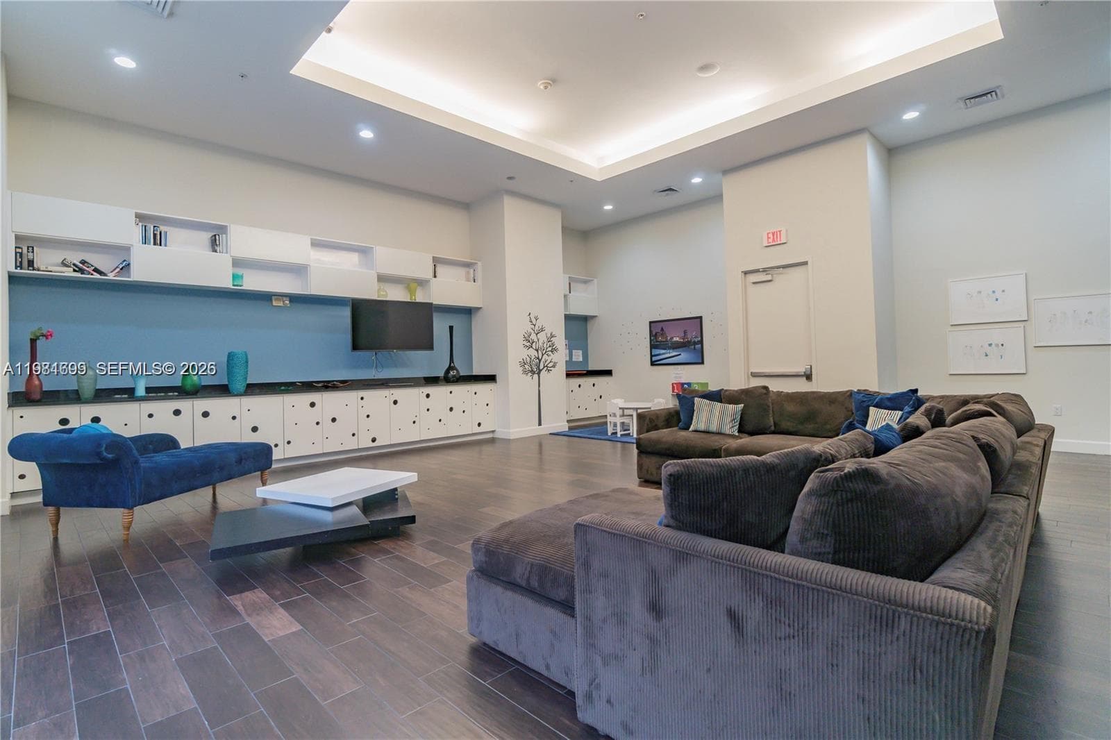 18800 NE 29th Ave # 512, Aventura FL 33180 — 24