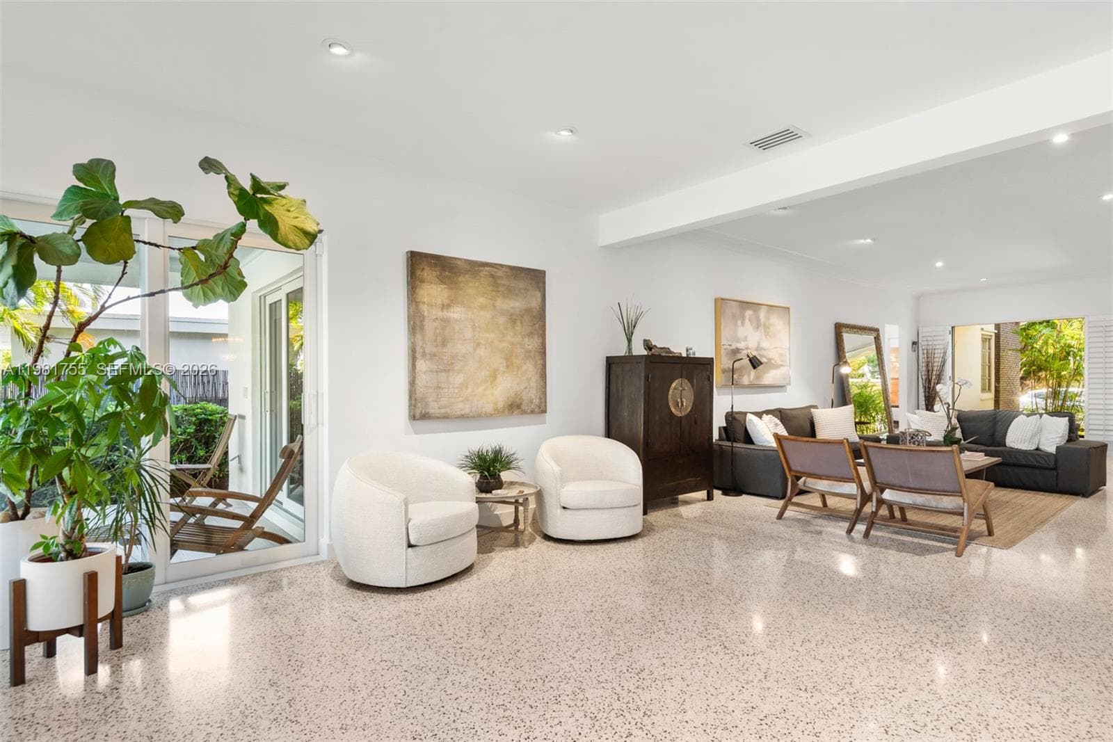 365 N Shore Dr, Miami Beach FL 33141 — 17