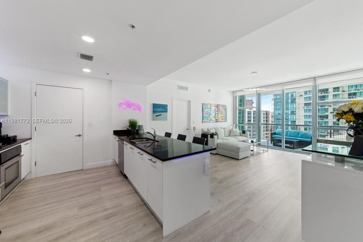 3301 NE 1st Ave # H1110, Miami FL 33137 — 6