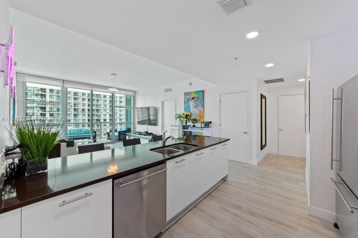 3301 NE 1st Ave # H1110, Miami FL 33137 — 12