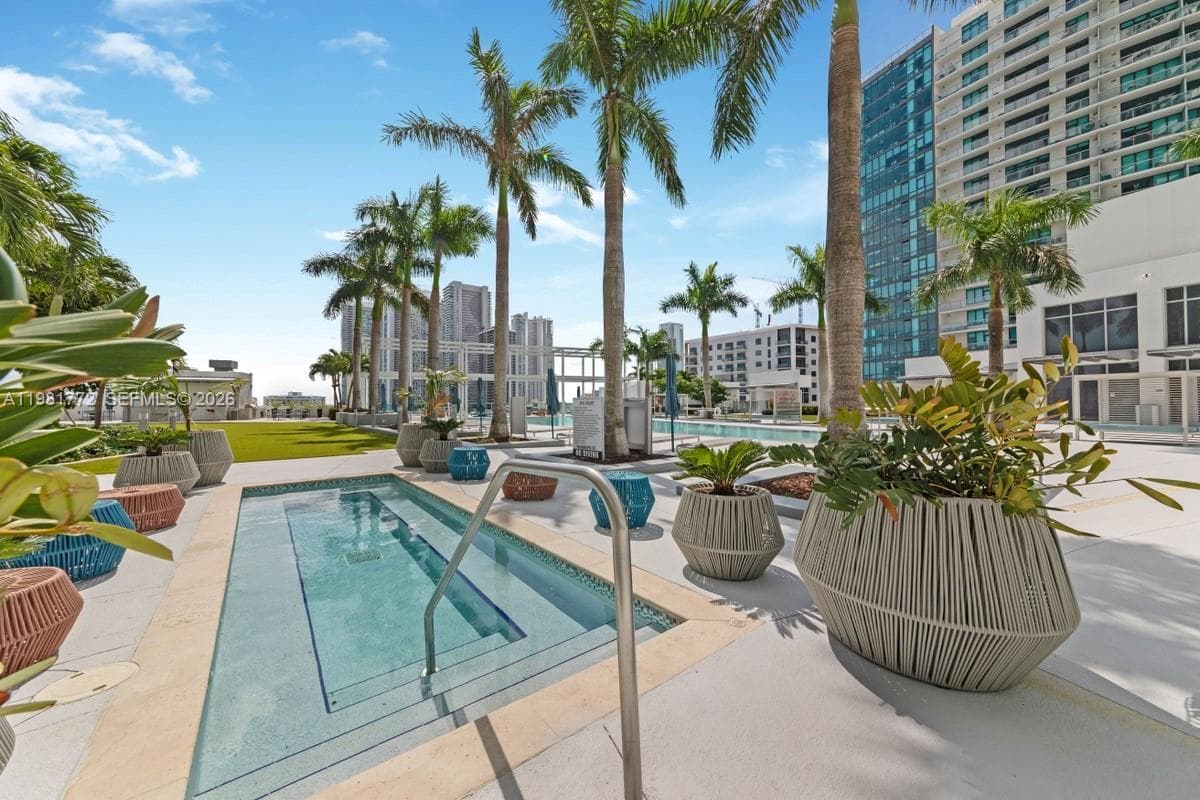 3301 NE 1st Ave # H1110, Miami FL 33137 — 26