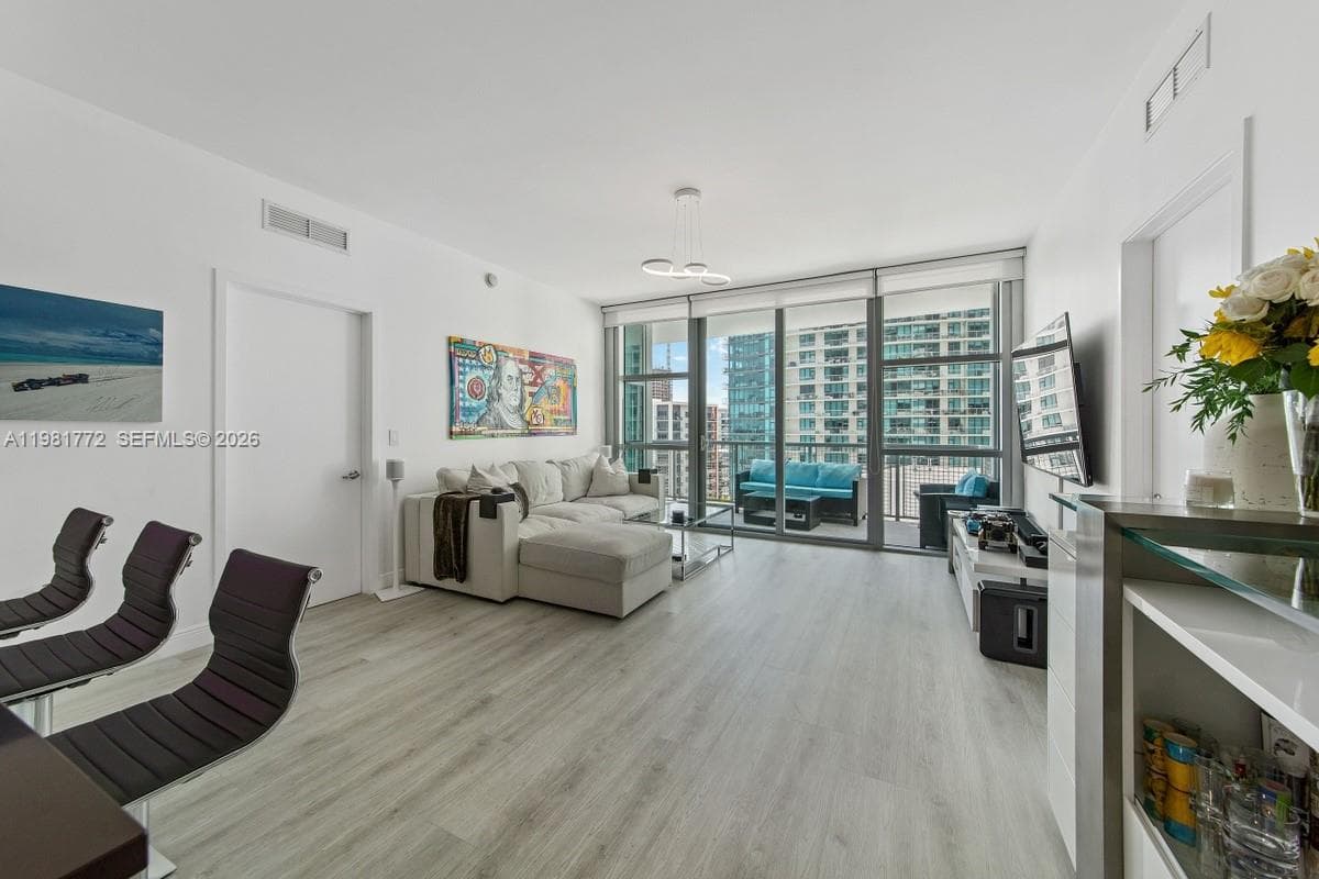 3301 NE 1st Ave # H1110, Miami FL 33137 — 3