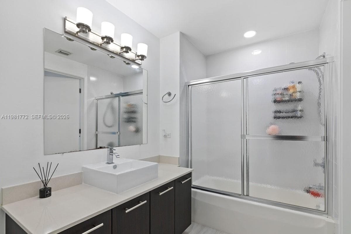 3301 NE 1st Ave # H1110, Miami FL 33137 — 14