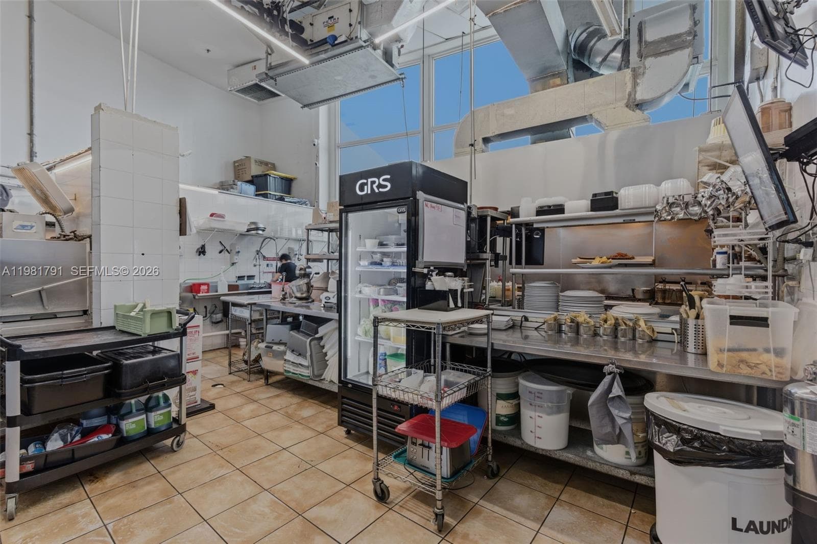 5445 Collins Ave, Miami Beach FL 33140 — 26