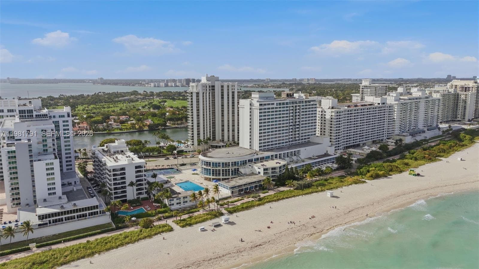 5445 Collins Ave, Miami Beach FL 33140 — 1