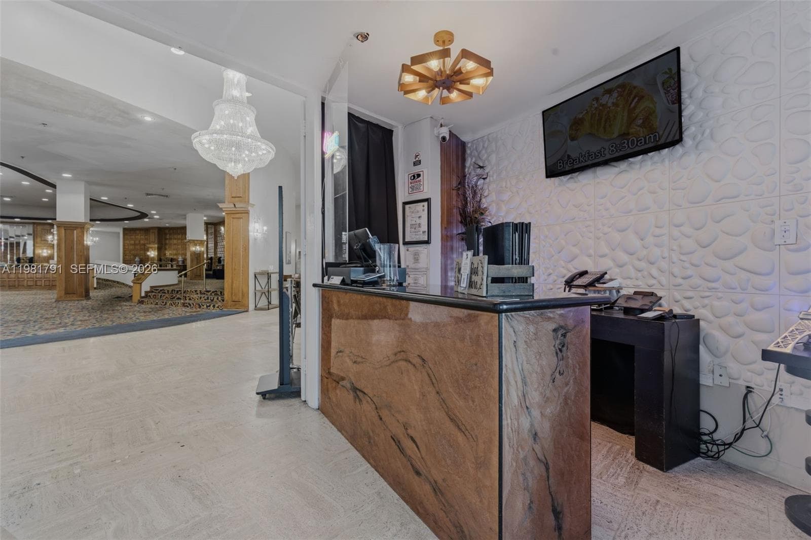 5445 Collins Ave, Miami Beach FL 33140 — 24