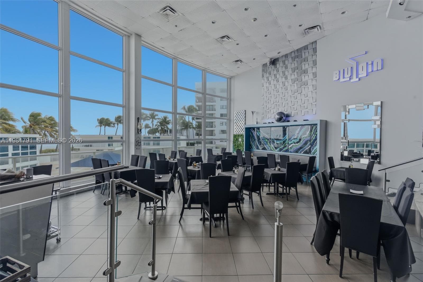 5445 Collins Ave, Miami Beach FL 33140 — 10