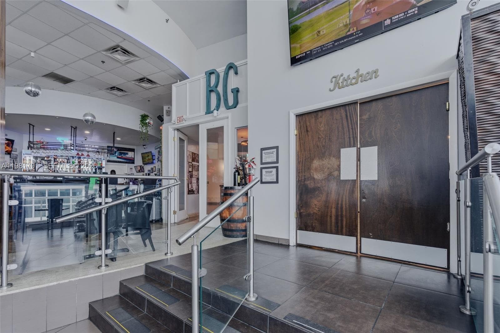 5445 Collins Ave, Miami Beach FL 33140 — 18