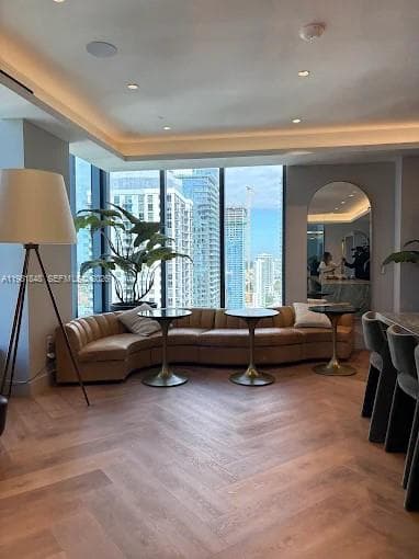 121 NE 5Th ST # 912A, Miami FL 33132 — 33