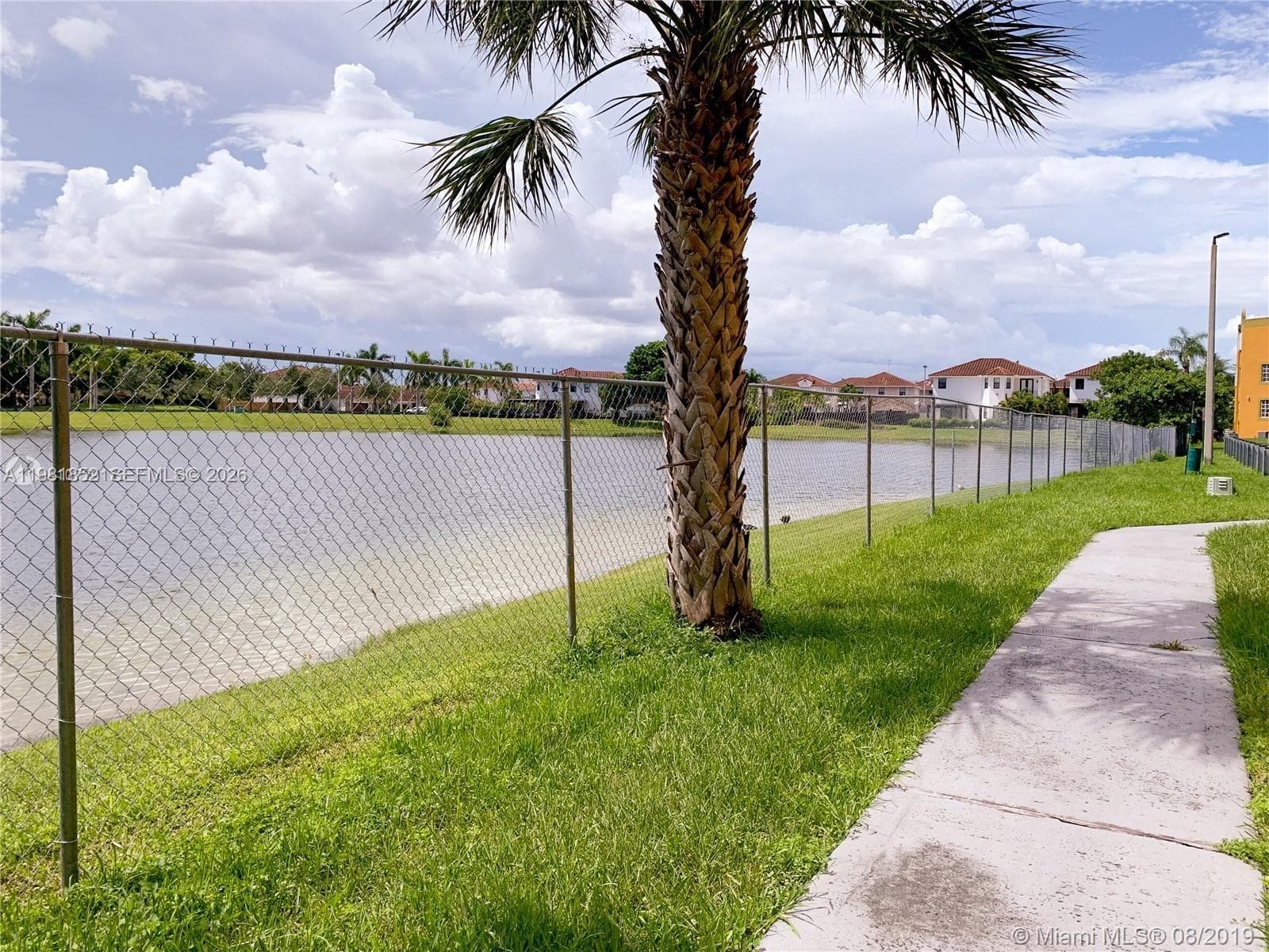 9741 Fontainebleau Blvd # H208, Miami FL 33172 — 9