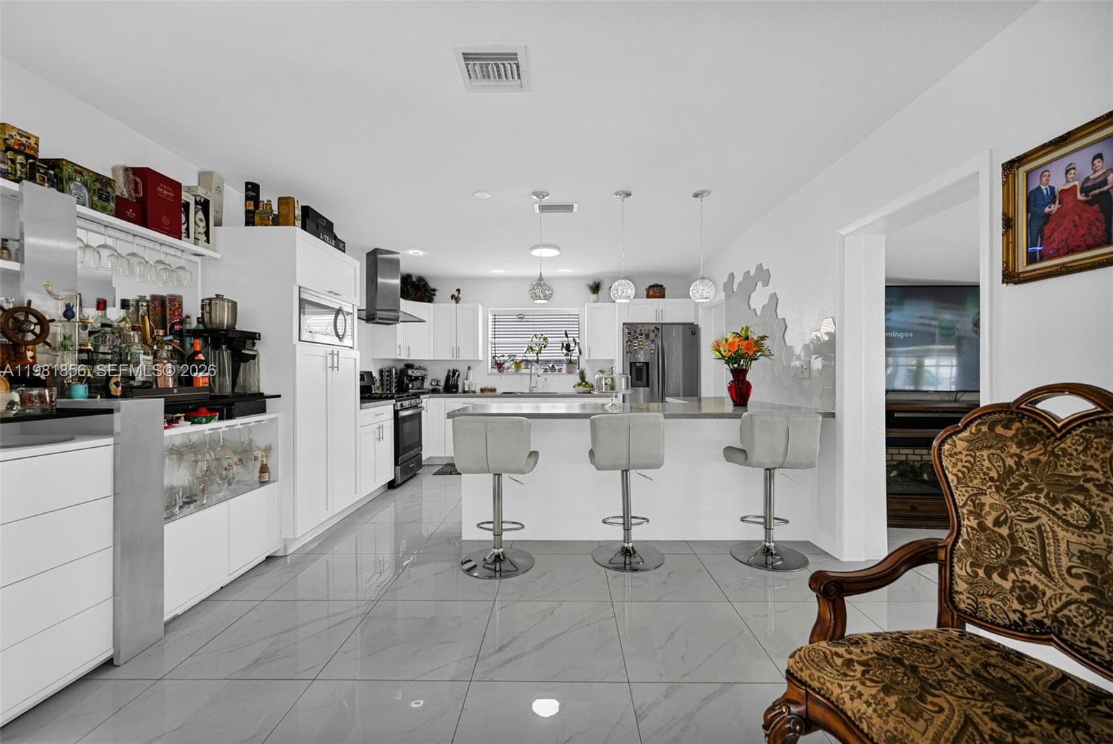 756 W 53rd St, Hialeah FL 33012 — 17