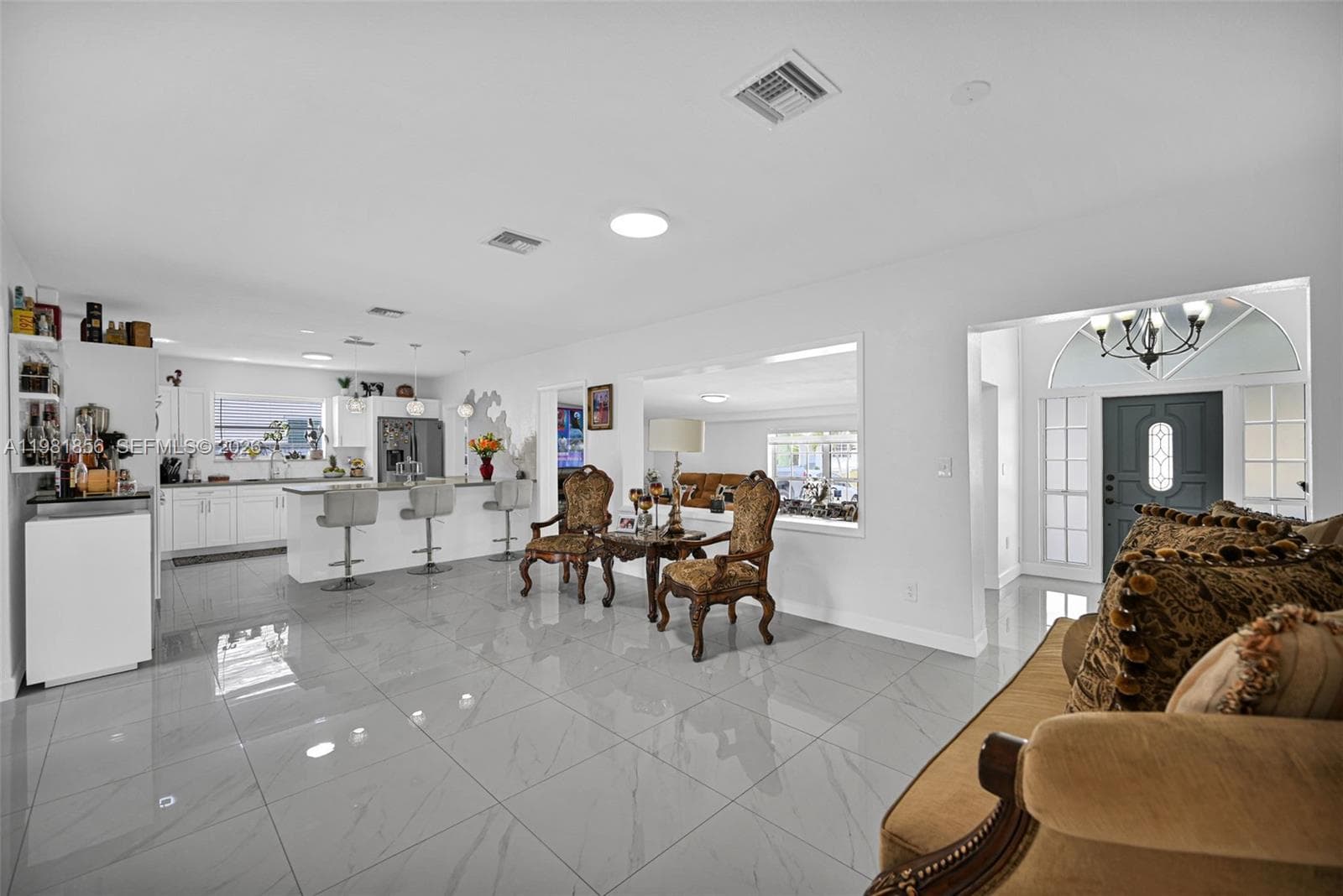756 W 53rd St, Hialeah FL 33012 — 7