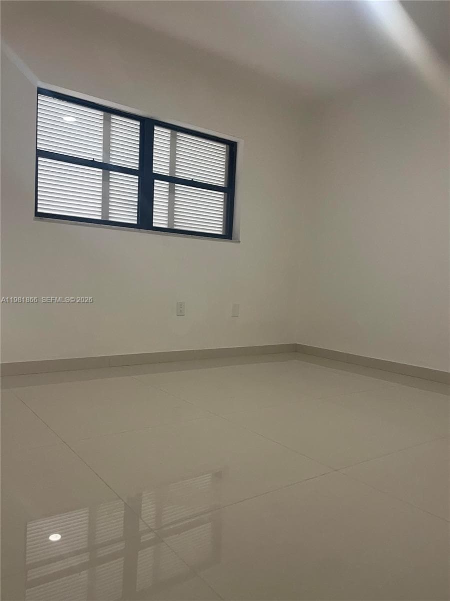 14728 Balgowan Rd, Miami Lakes FL 33016 — 12