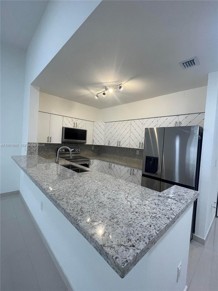 14728 Balgowan Rd, Miami Lakes FL 33016 — 1
