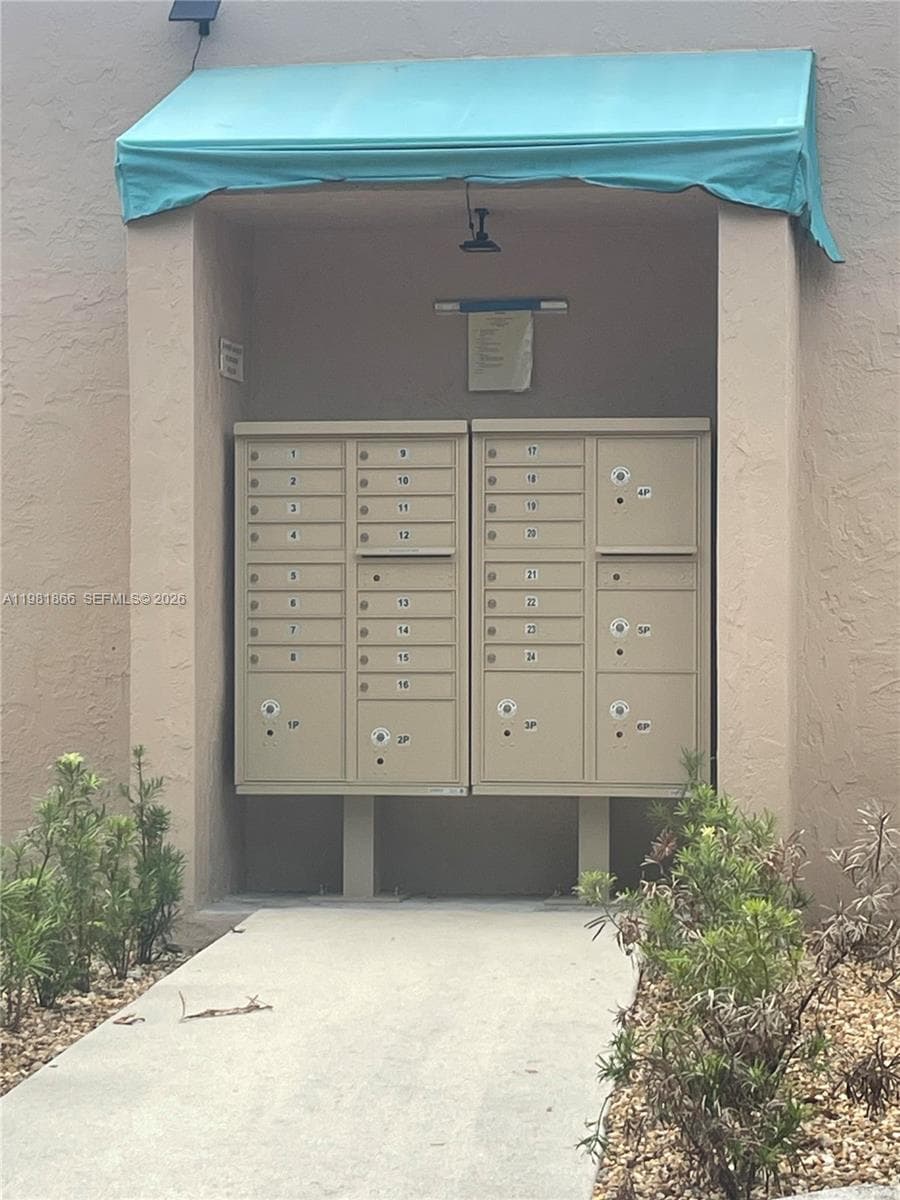 14728 Balgowan Rd, Miami Lakes FL 33016 — 30