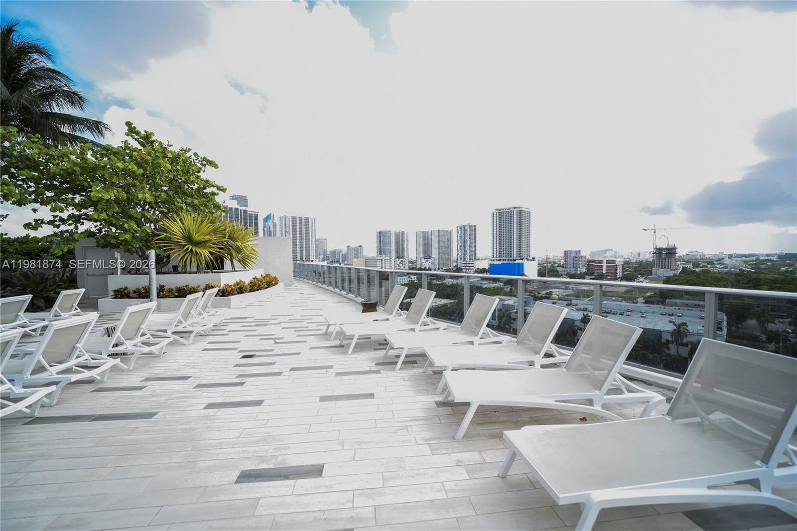 488 NE 18th St # 1000, Miami FL 33132 — 55