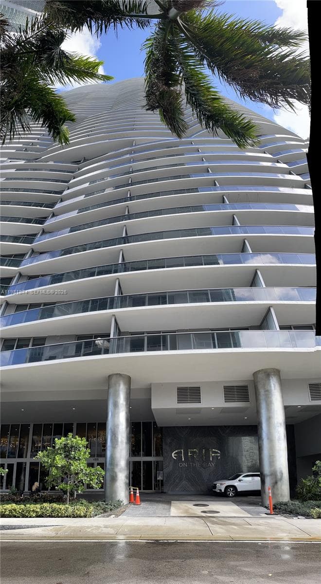 488 NE 18th St # 1000, Miami FL 33132 — 4