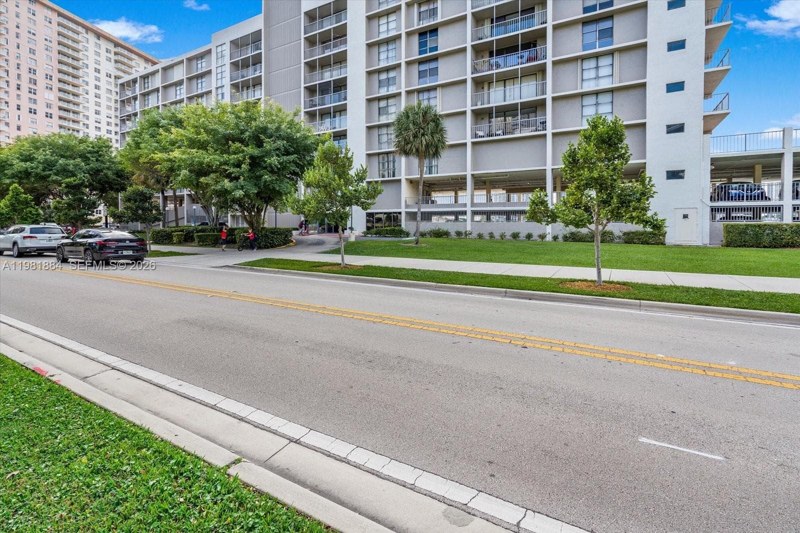 17500 N BAY RD # 707, Sunny Isles Beach FL 33160 — 30