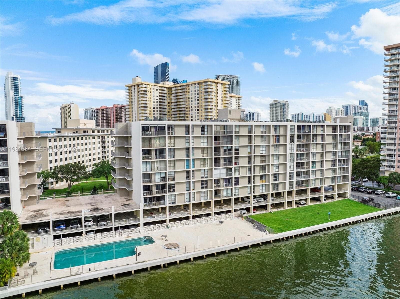 17500 N BAY RD # 707, Sunny Isles Beach FL 33160 — 8