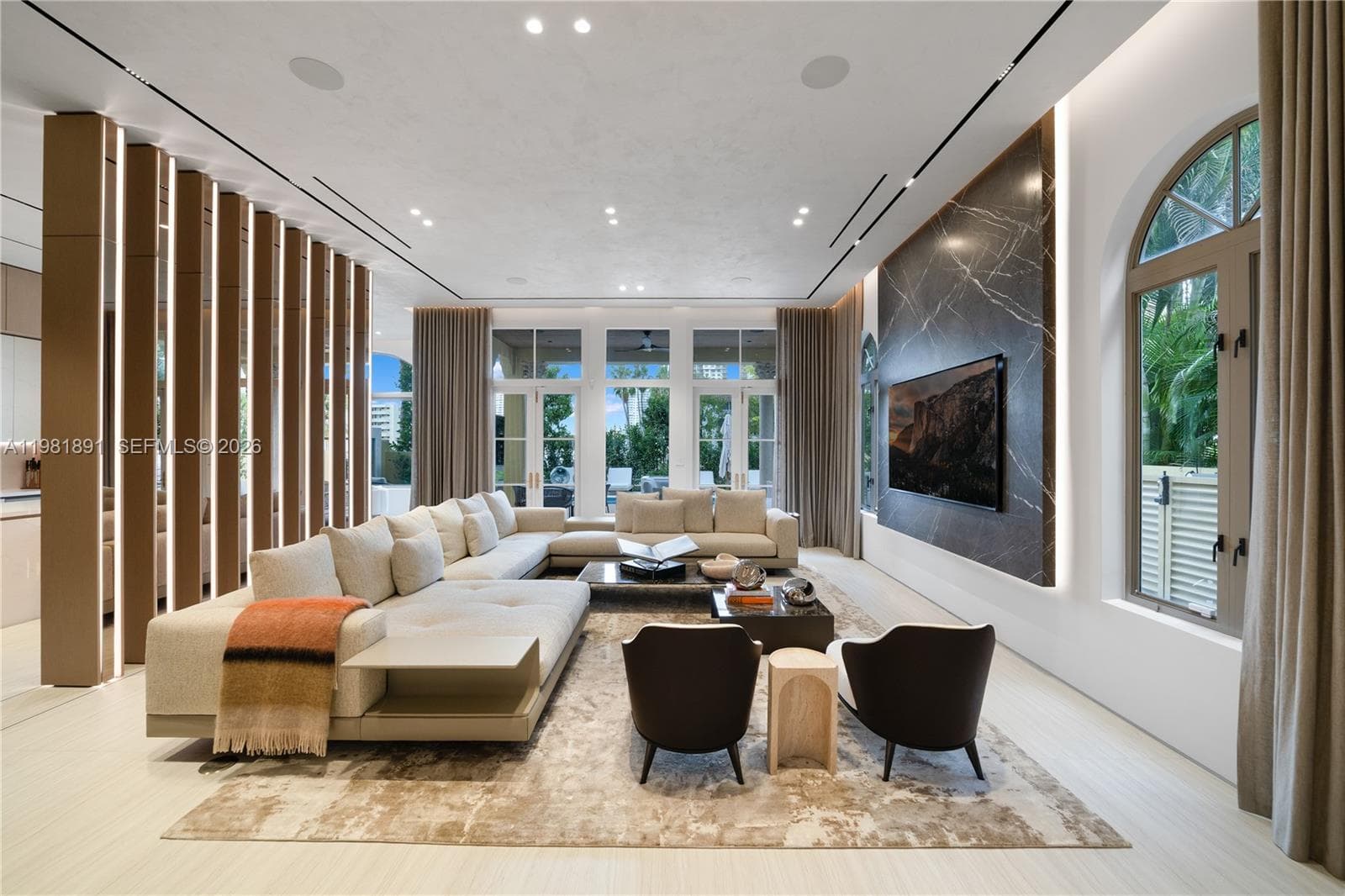 1522 Island Blvd, Aventura FL 33160 — 13