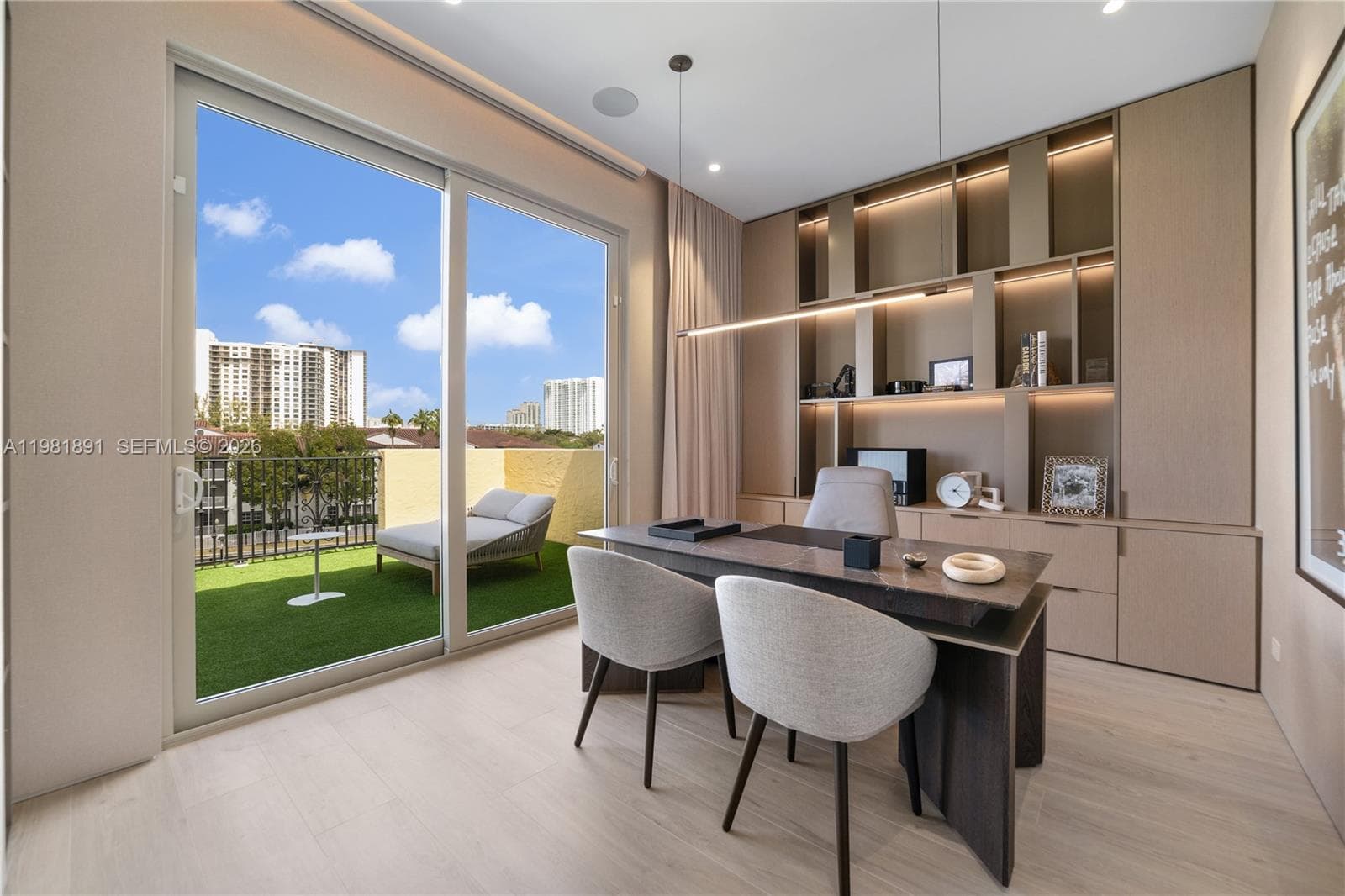 1522 Island Blvd, Aventura FL 33160 — 40