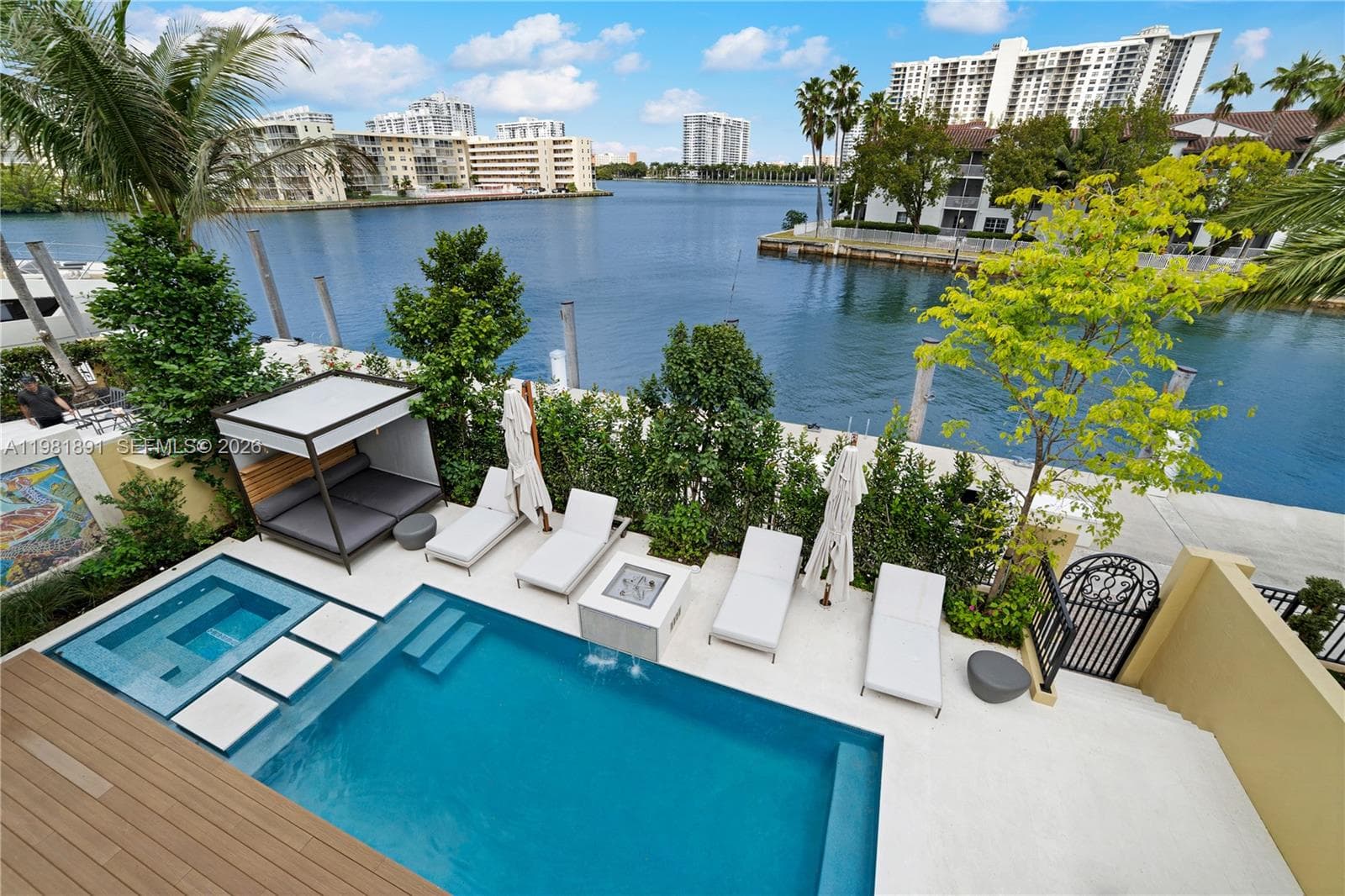 1522 Island Blvd, Aventura FL 33160 — 29